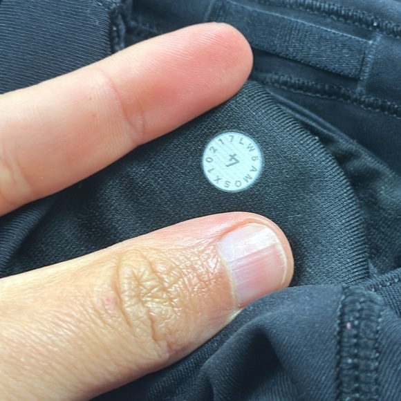 Lululemon Train Times 7/8 Pant *25" Black - Picture 5 of 6